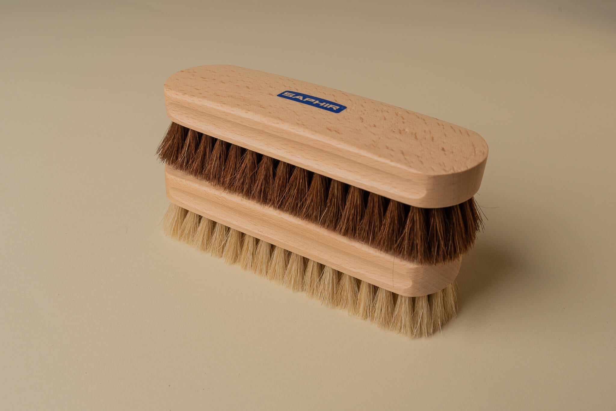 Saphir Beaute De Cuir shine brush