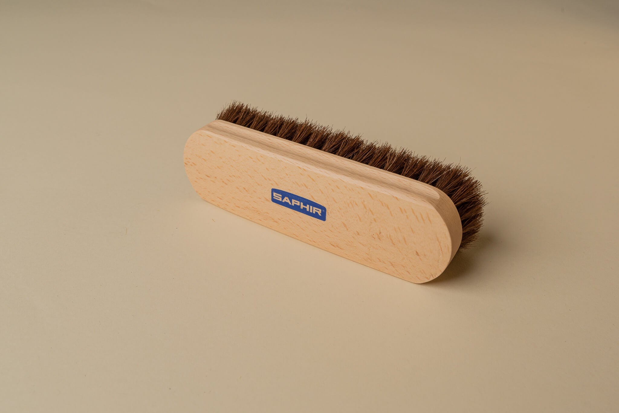 Saphir Beaute De Cuir shine brush