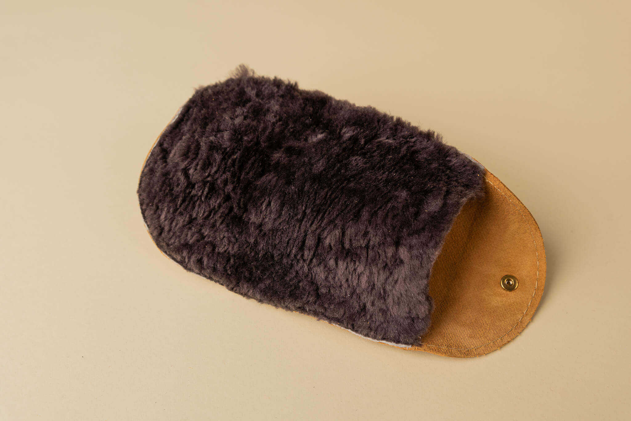 Saphir Medaille d'Or Sheep skin leather and lambswool polishing glove